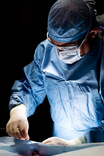 Développement d’un système tridimensionnel d’annuloplastie pour les réparations de la valve aortique